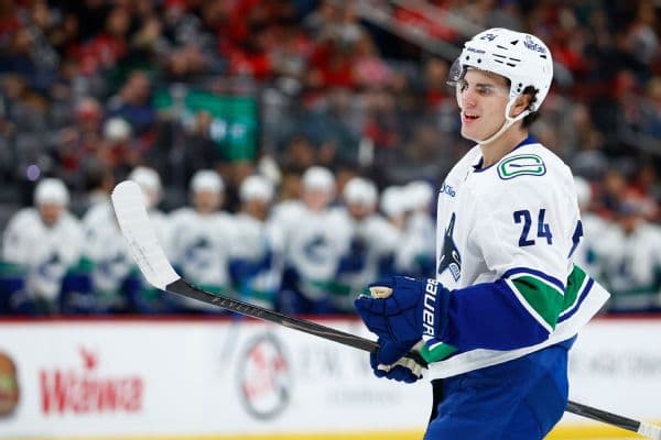 Canucks lock in Buium with eight-year, $75M extension