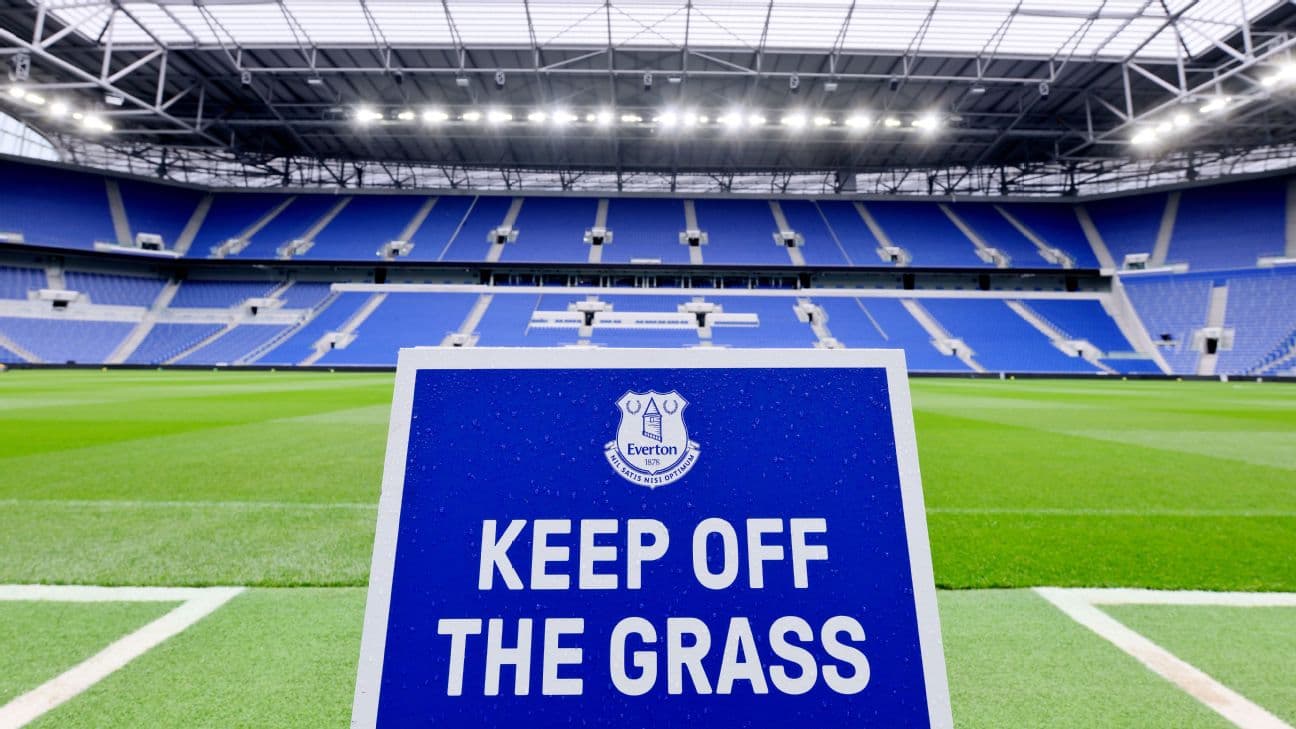 Everton Set to Host Manchester United in Sunday Premier League Fixture
