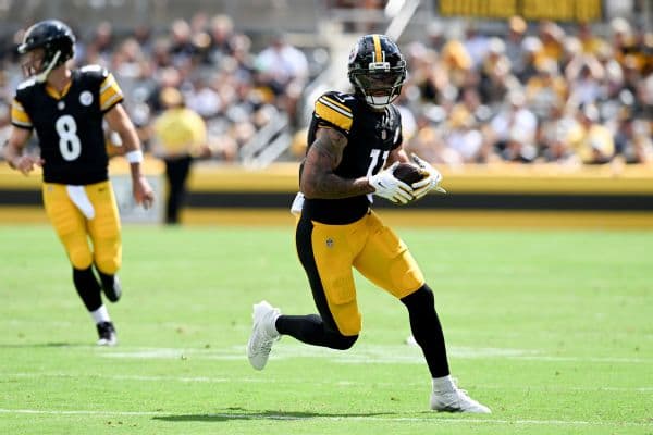 Steelers rule out WR Pittman Jr. vs. Patriots with foot injury