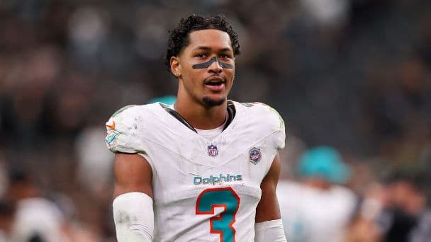 Dolphins not discouraged by Chris Johnson's rough stat sheet